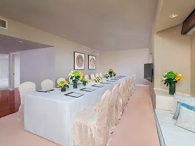 فندق The Excelsior, هونغ كونغ
